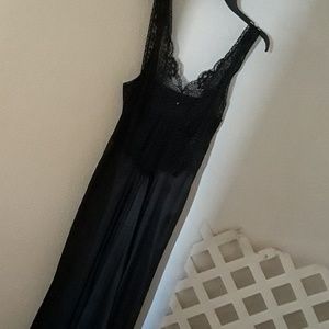 Lace plus size night gown